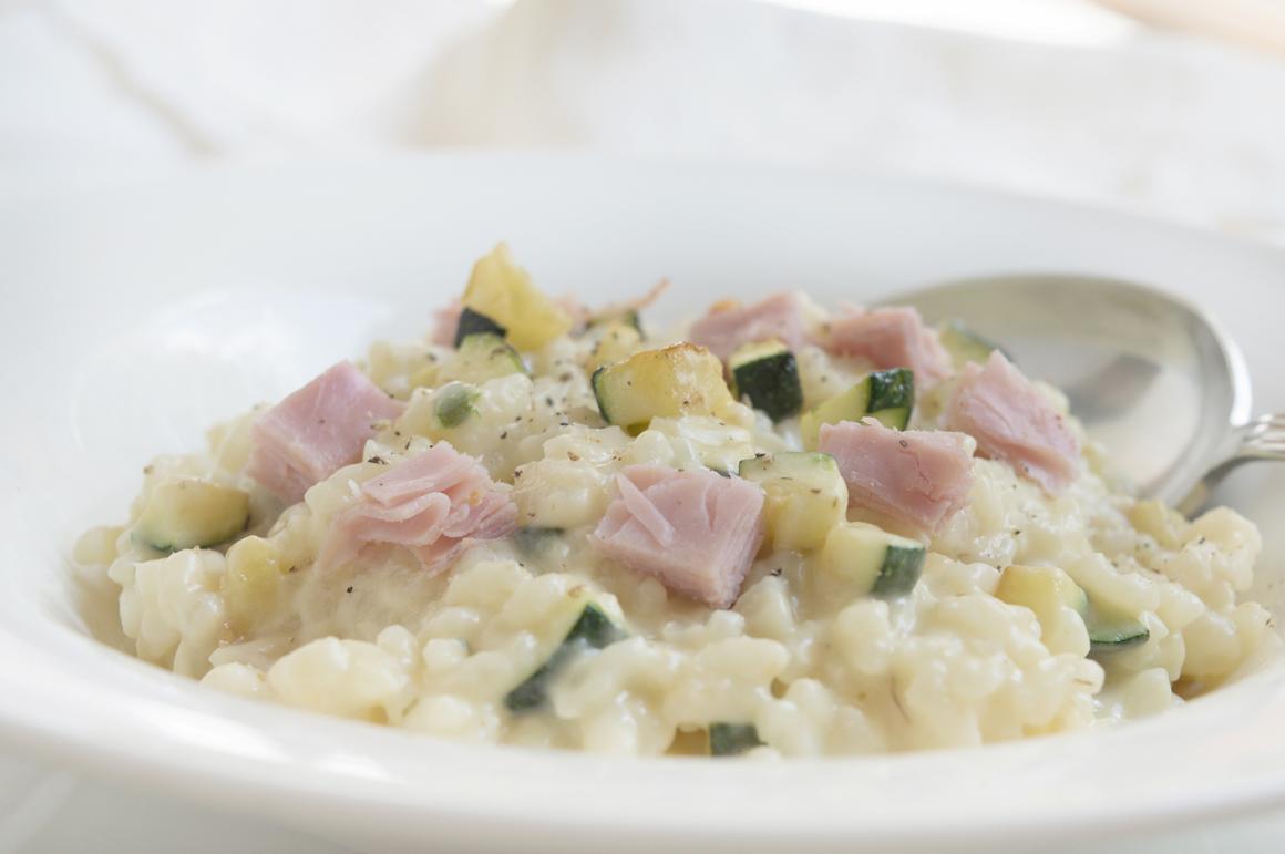 Zucchettirisotto mit Schinken