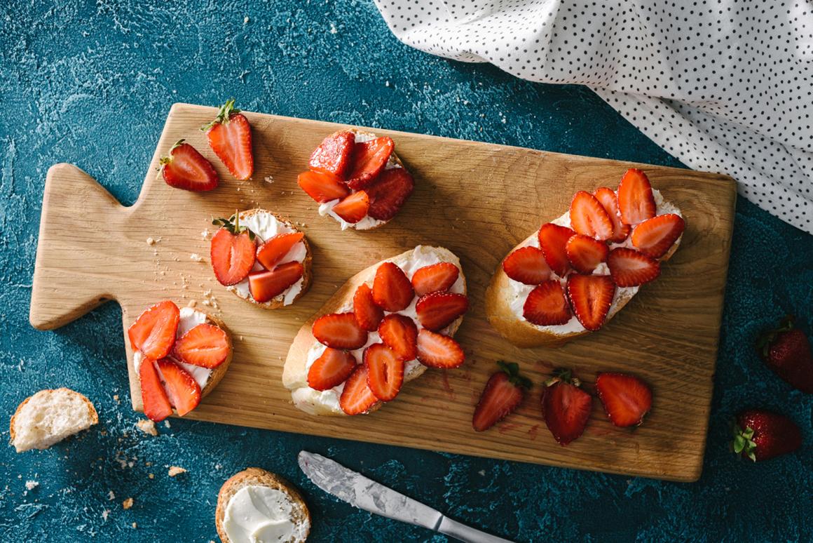 Ricottaweggli mit Erdbeeren