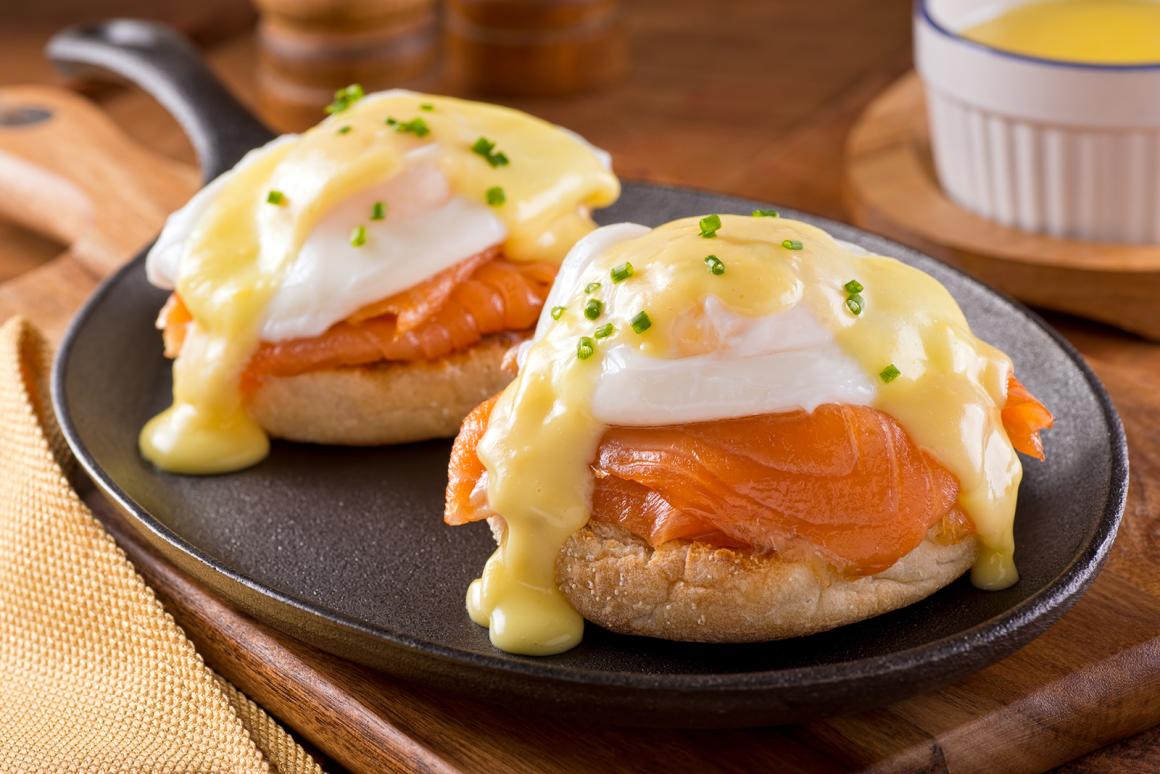 Eier Benedict mit Lachs