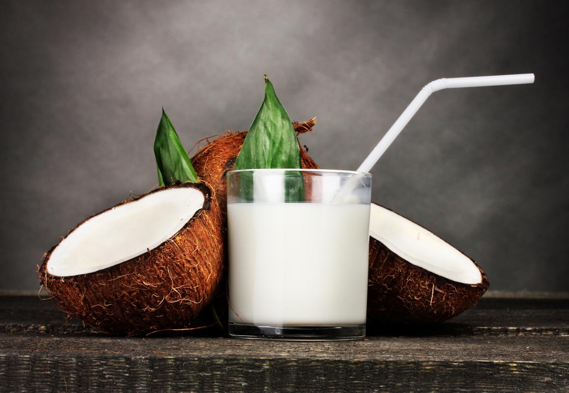 Fruchtige Kokosmilch