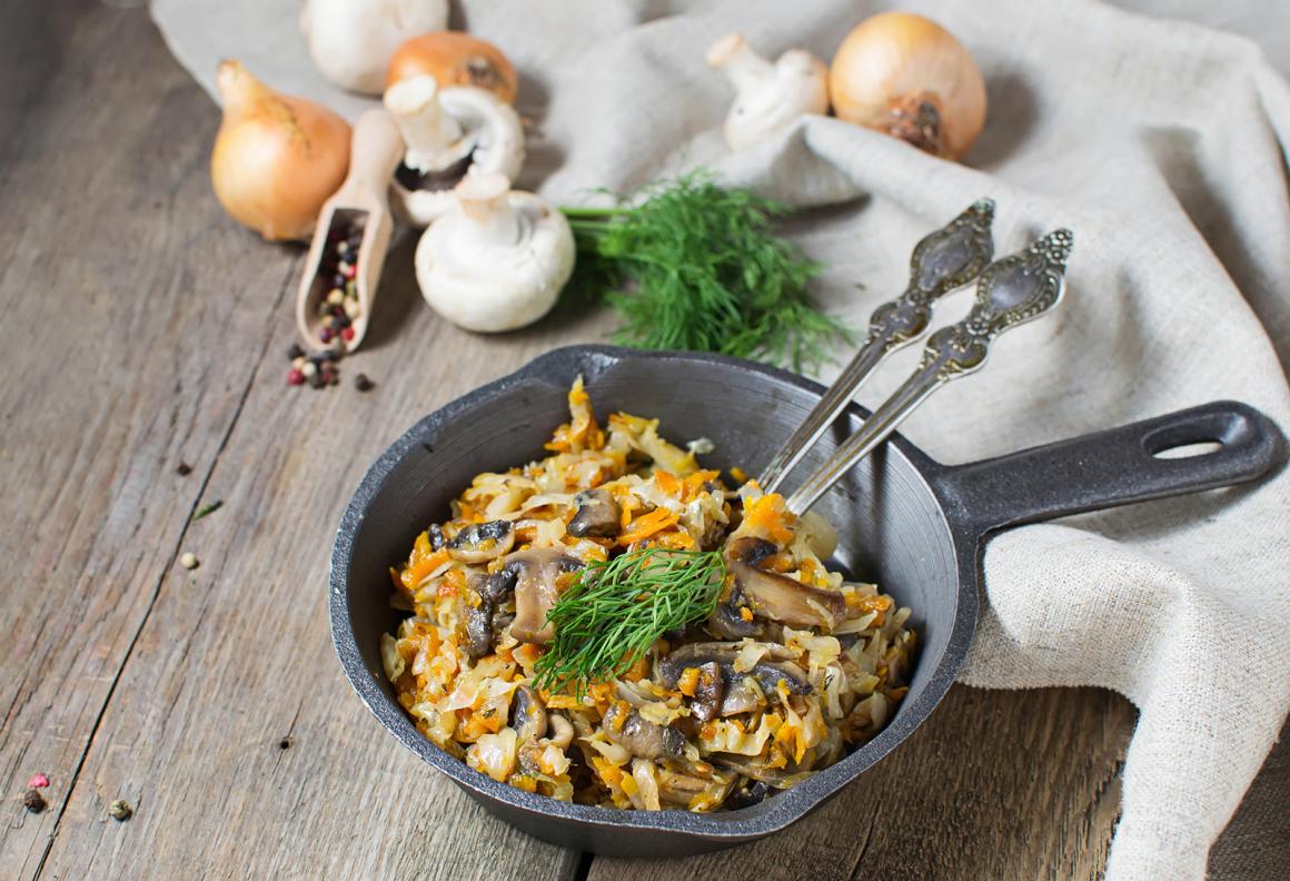 Kohlpfanne mit Champignons und Rüebli