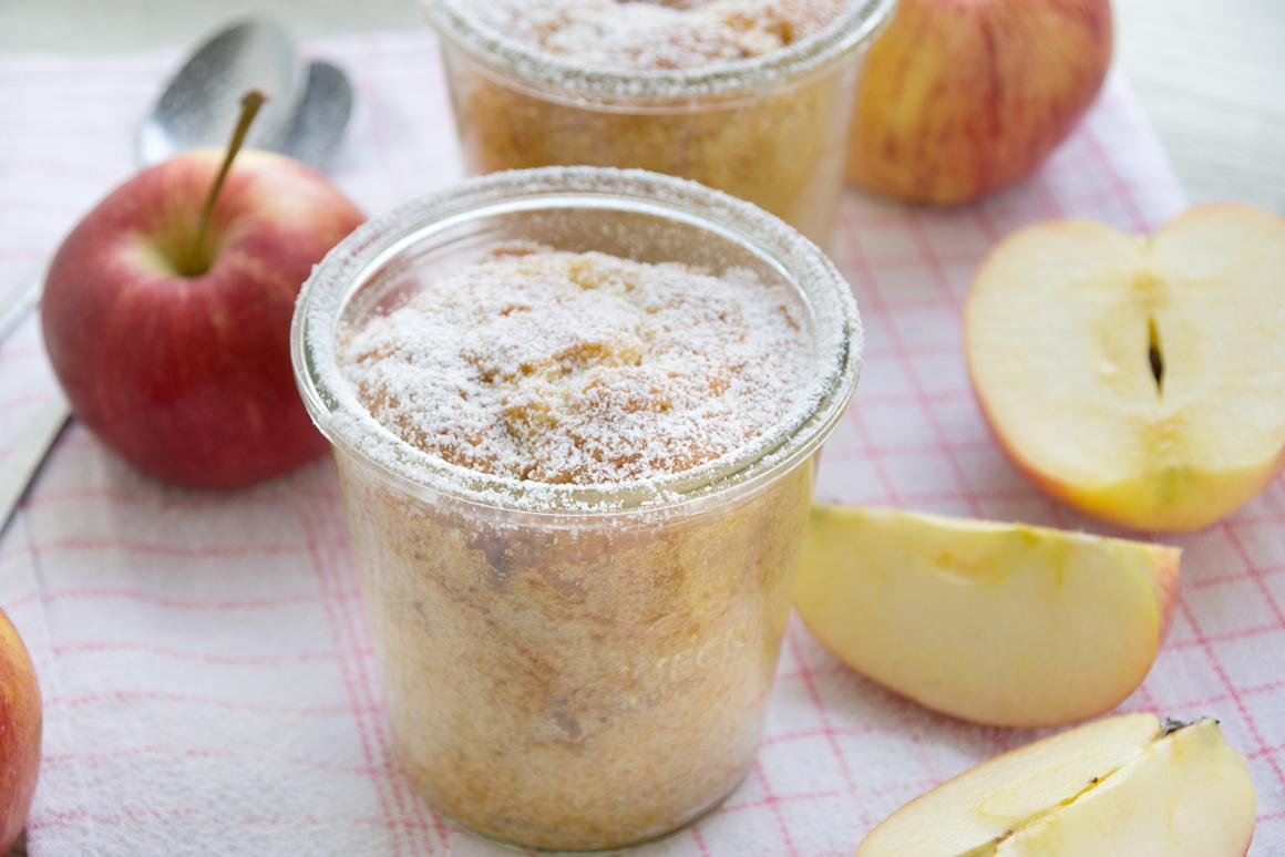 Apfelkuchen im Glas