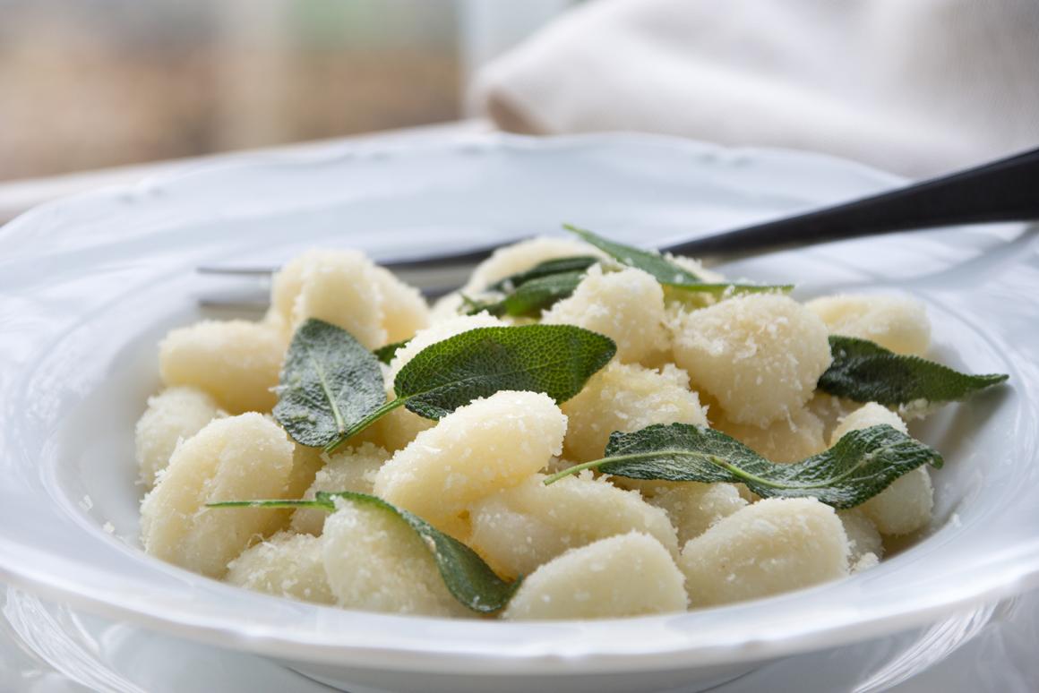 Gnudi