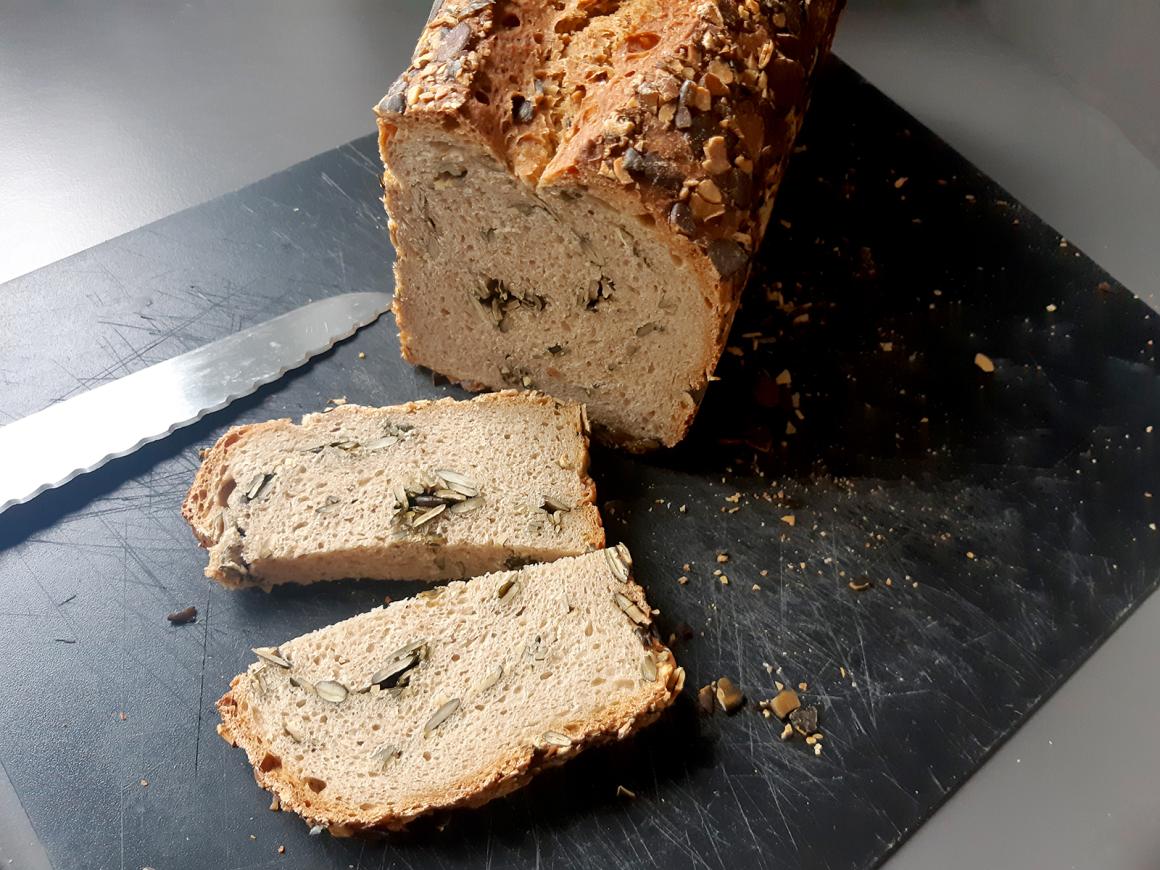 Kürbiskern-Kastenbrot