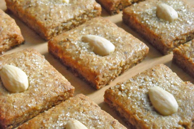 Vollkornguetzli mit Mandeln