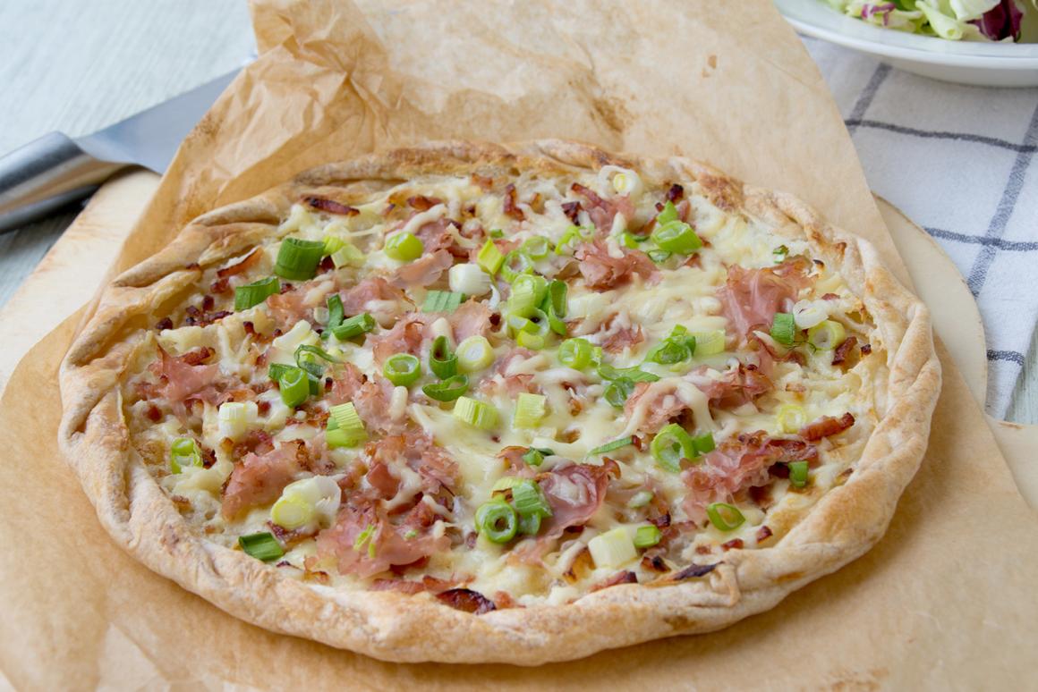 Low Carb Flammkuchen