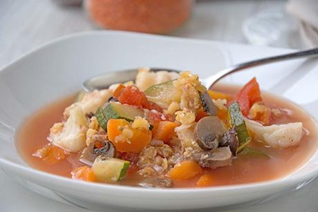 Pikante Linsensuppe mit Poulet