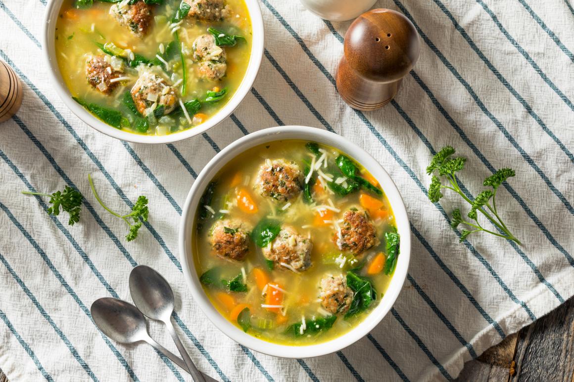 Italienische Hochzeitssuppe
