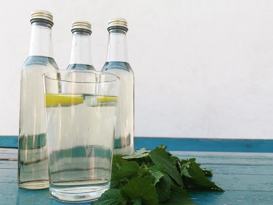 Zitronenmelissen-Sirup