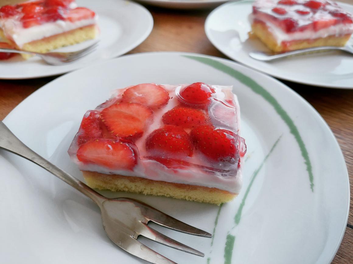 Erdbeer-Joghurt-Schnitte