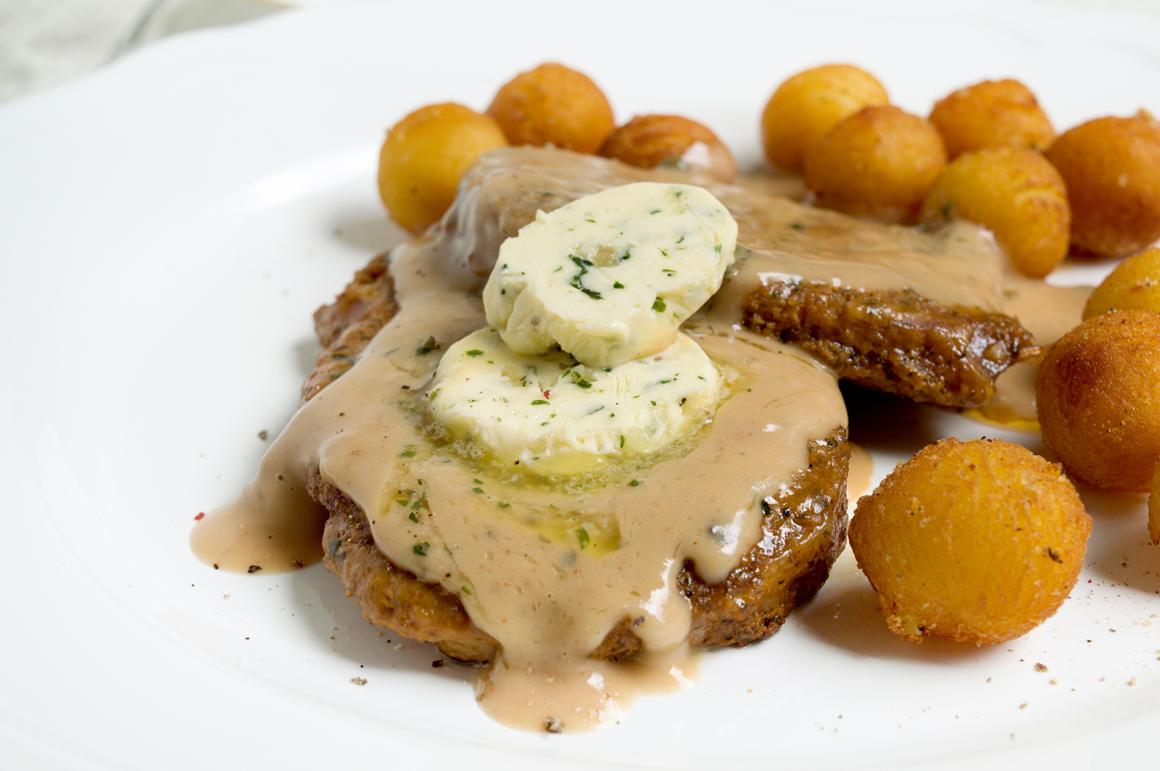 Kräuterbutter mit Zitronenmelisse
