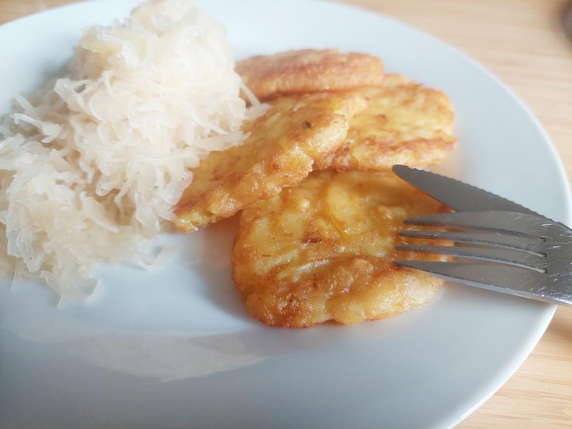 Rösti mit Sauerkraut