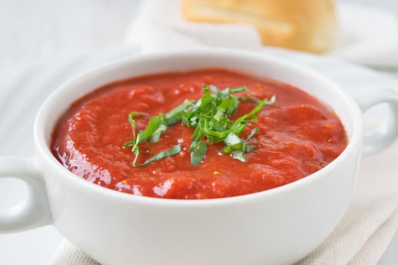 Erfrischende Peperoni-Suppe