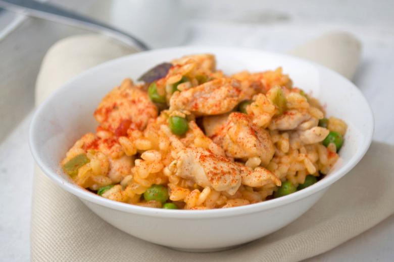 Poulet Paella mit Peperoni