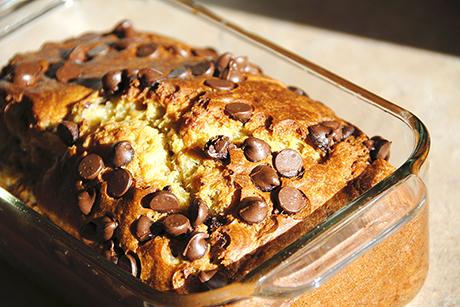Einfacher Bananencake mit Schokostückchen