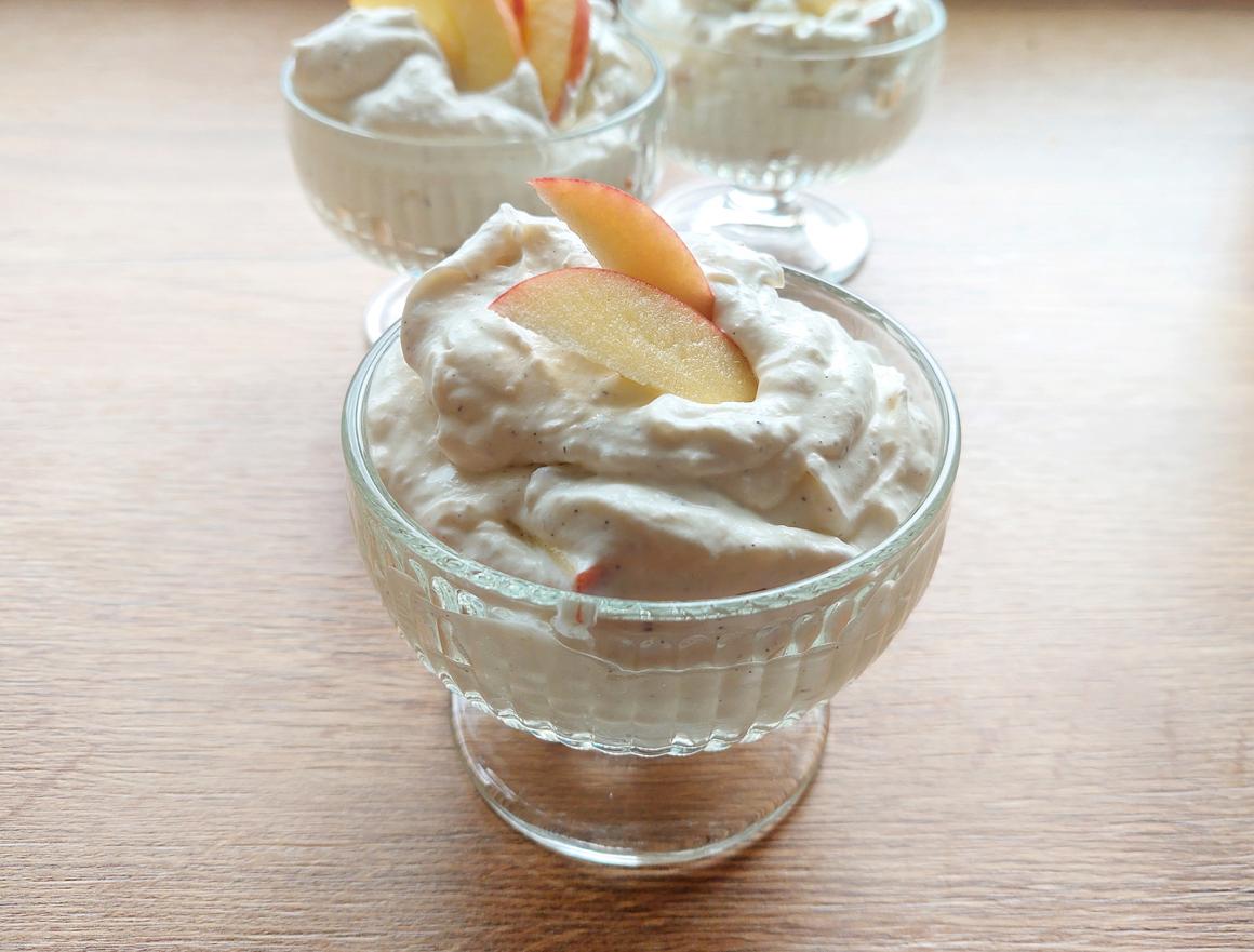 Apfel-Schichtdessert