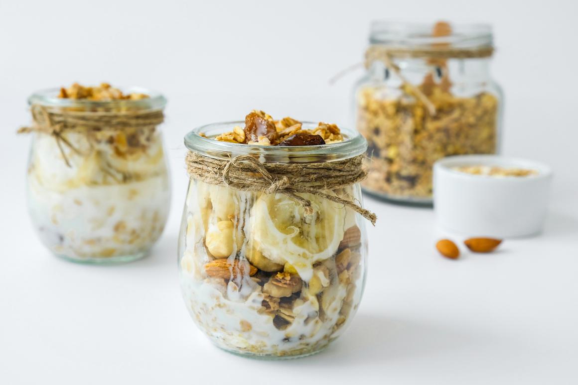Müesli mit griechischem Joghurt