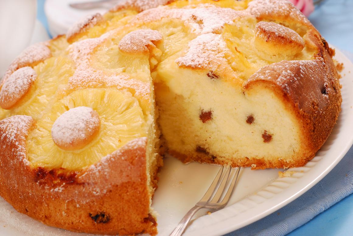 Ananaskuchen mit Rosinen