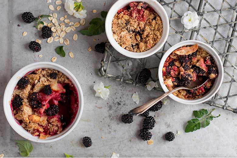 Brombeer-Apfel-Crumble