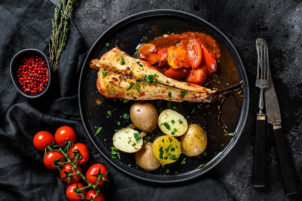 Seeteufel mit Tomatenragout und Kartoffeln - Rezept