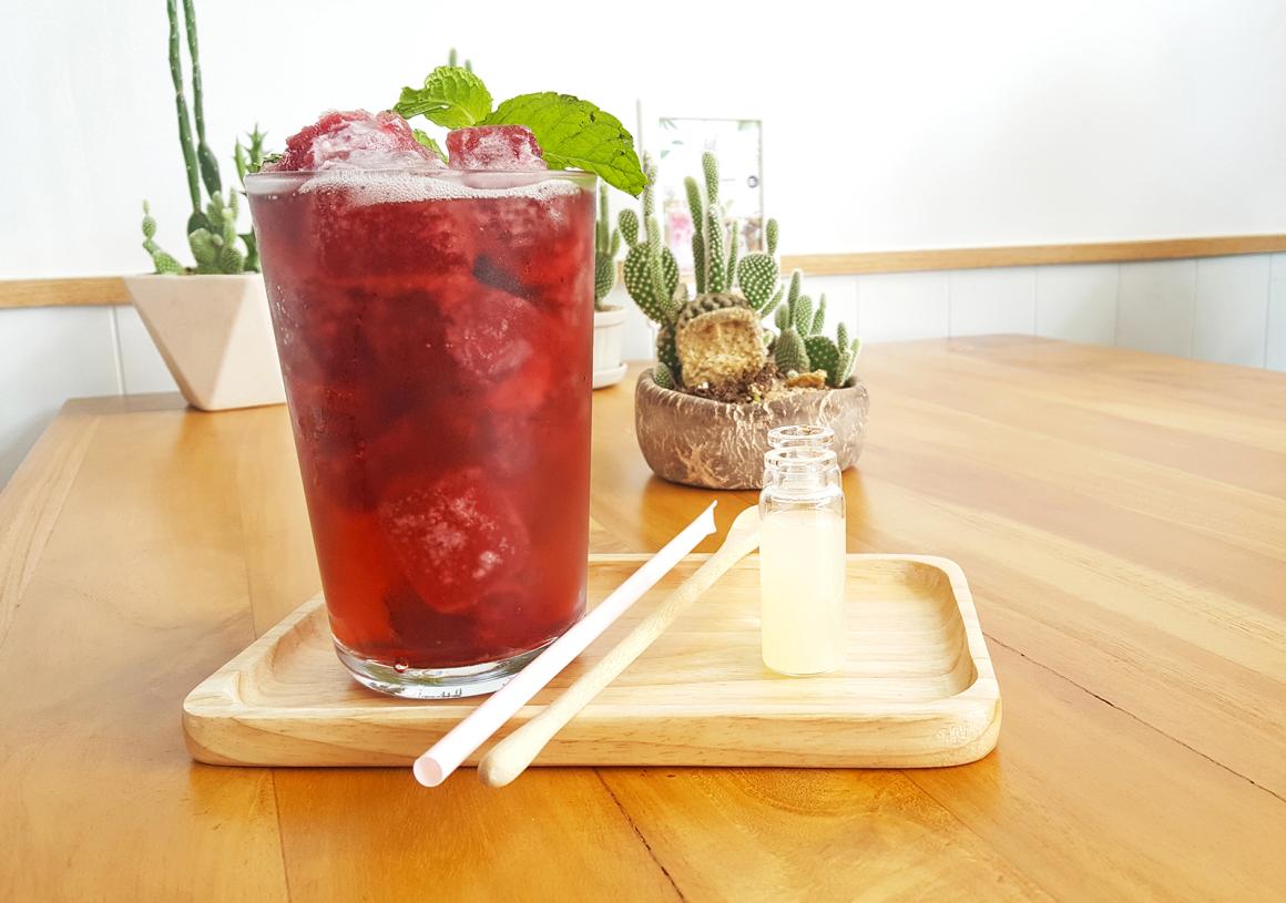 Hibiskus-Himbeer-Mocktail