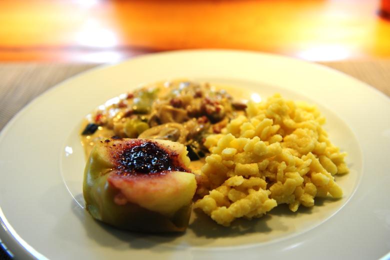 Butterspätzli mit Pilz-Lauch-Sauce