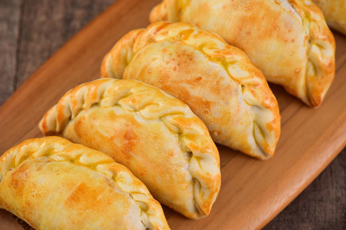 Empanadas mit Palmherzen und Poulet