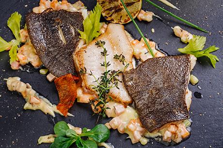 Schollenfilet mit Peperonigemüse