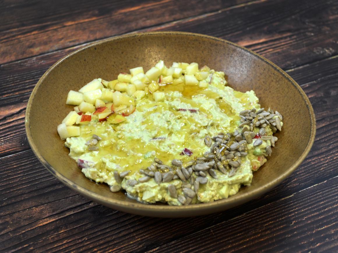 Apfel-Avocado-Bowl