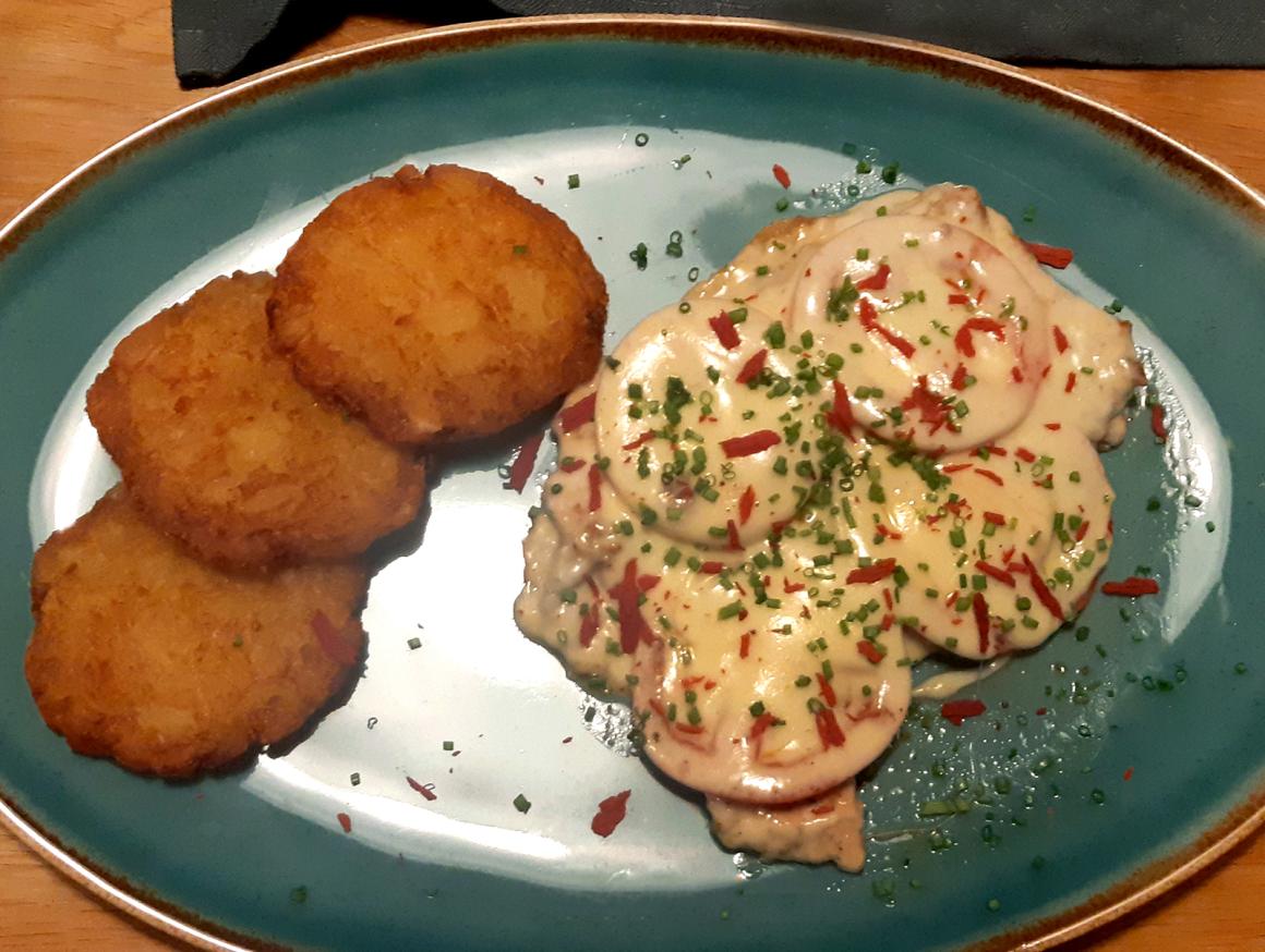 Überbackenes Pouletfilet mit Rösti