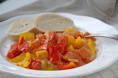 Peperonisalat in Marinade