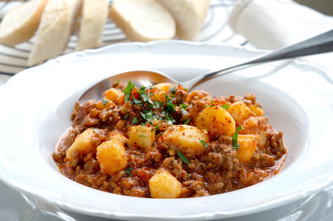 Chili con Carne mit Kartoffeln
