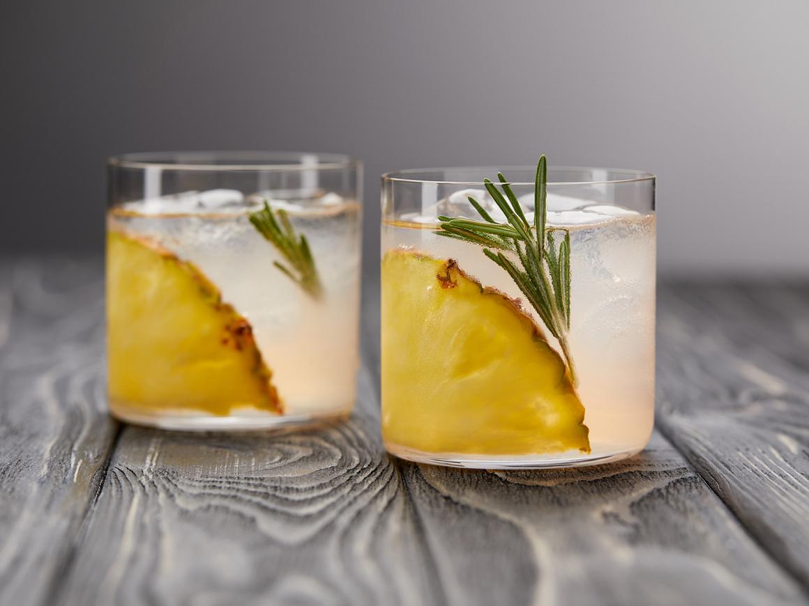 Ananas-Rosmarin-Limonade