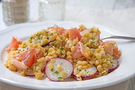 Vitamin C Salat mit roten Linsen