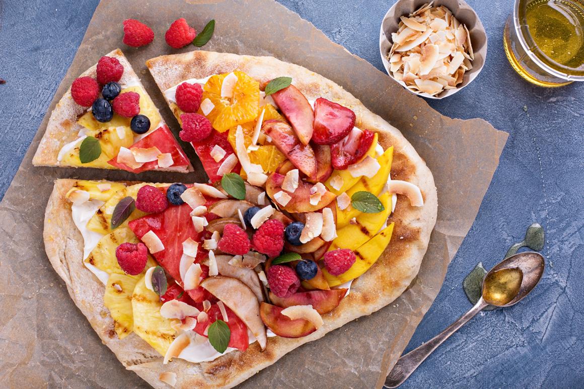 Sommerliche Fruchtpizza