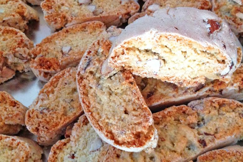 Mandel-Cantuccini