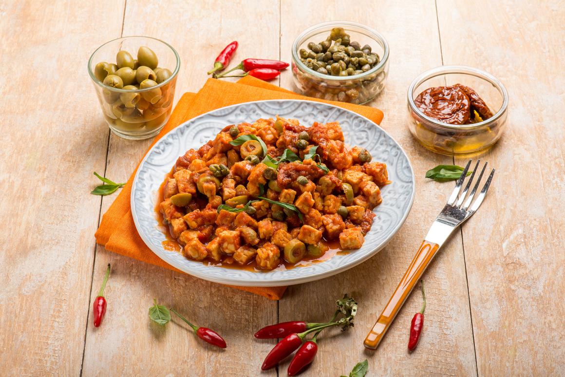 Gebratener Tempeh mit Oliven
