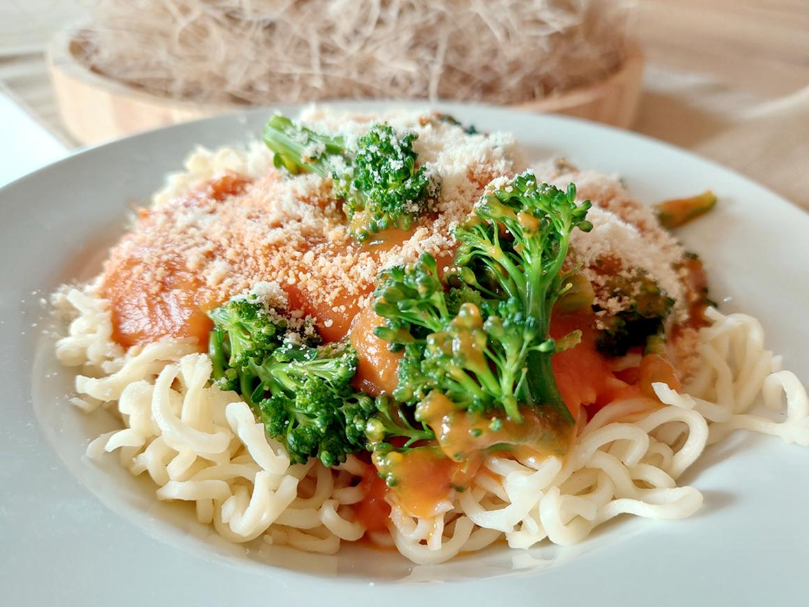 Gemüse-Ramen-Pfanne