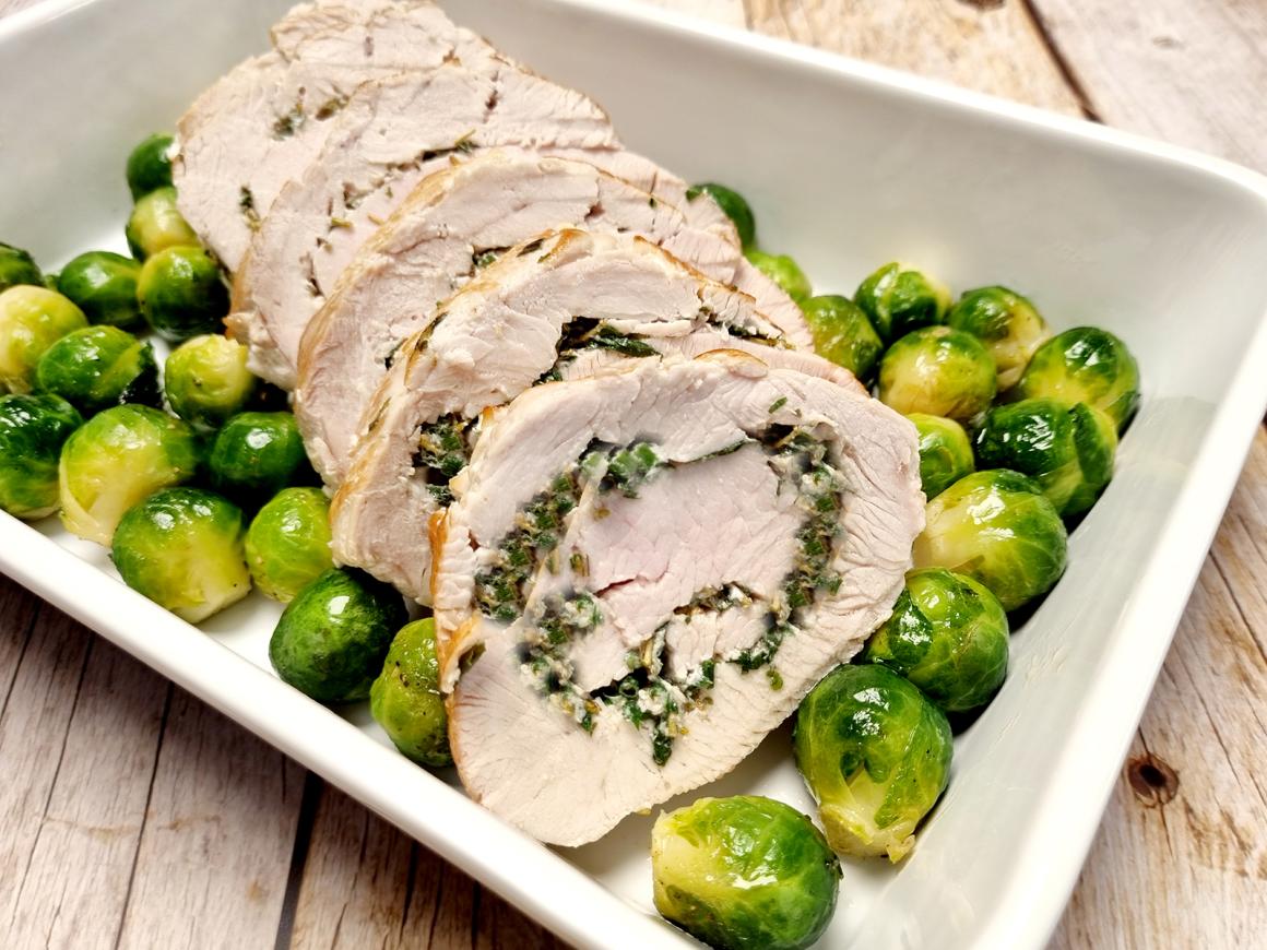 Pouletrollbraten mit Kräuterfülle
