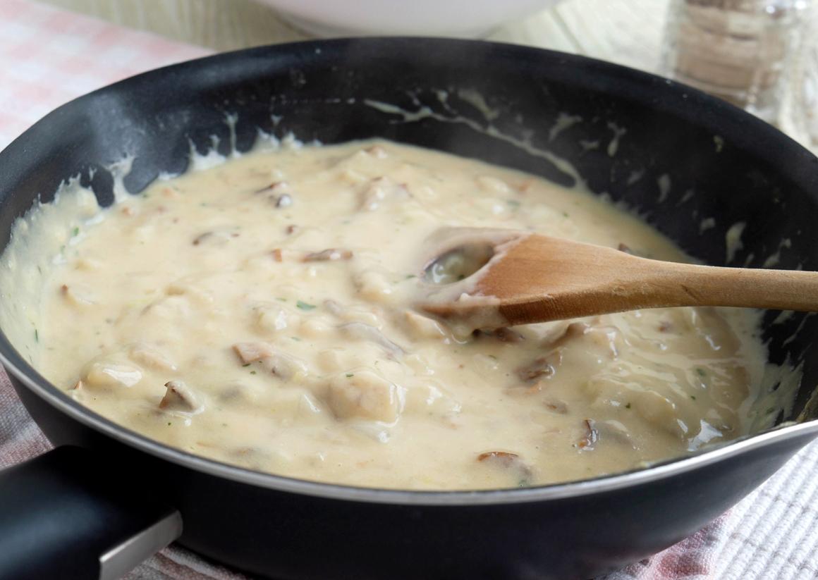 Perlpilz-Pastasauce