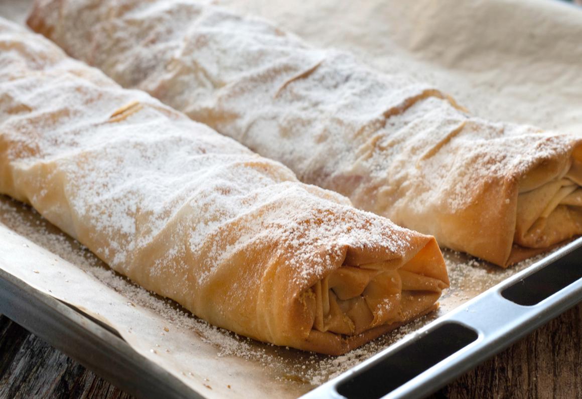 Strudel mit Kirschen