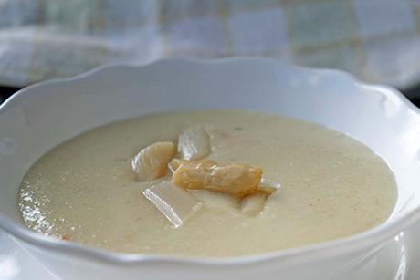 Spargel-Griesssuppe