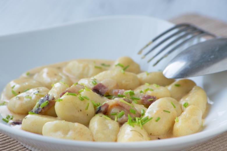 Gnocchi an Senfsauce