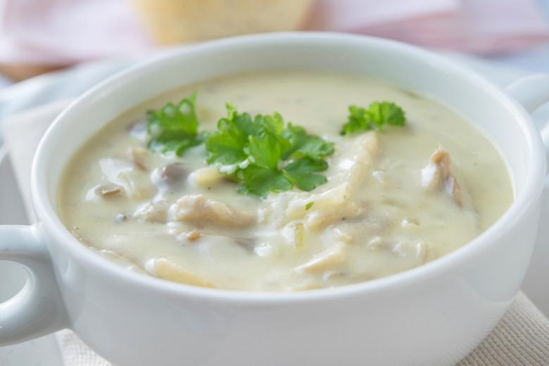 Frische Steinpilzsuppe