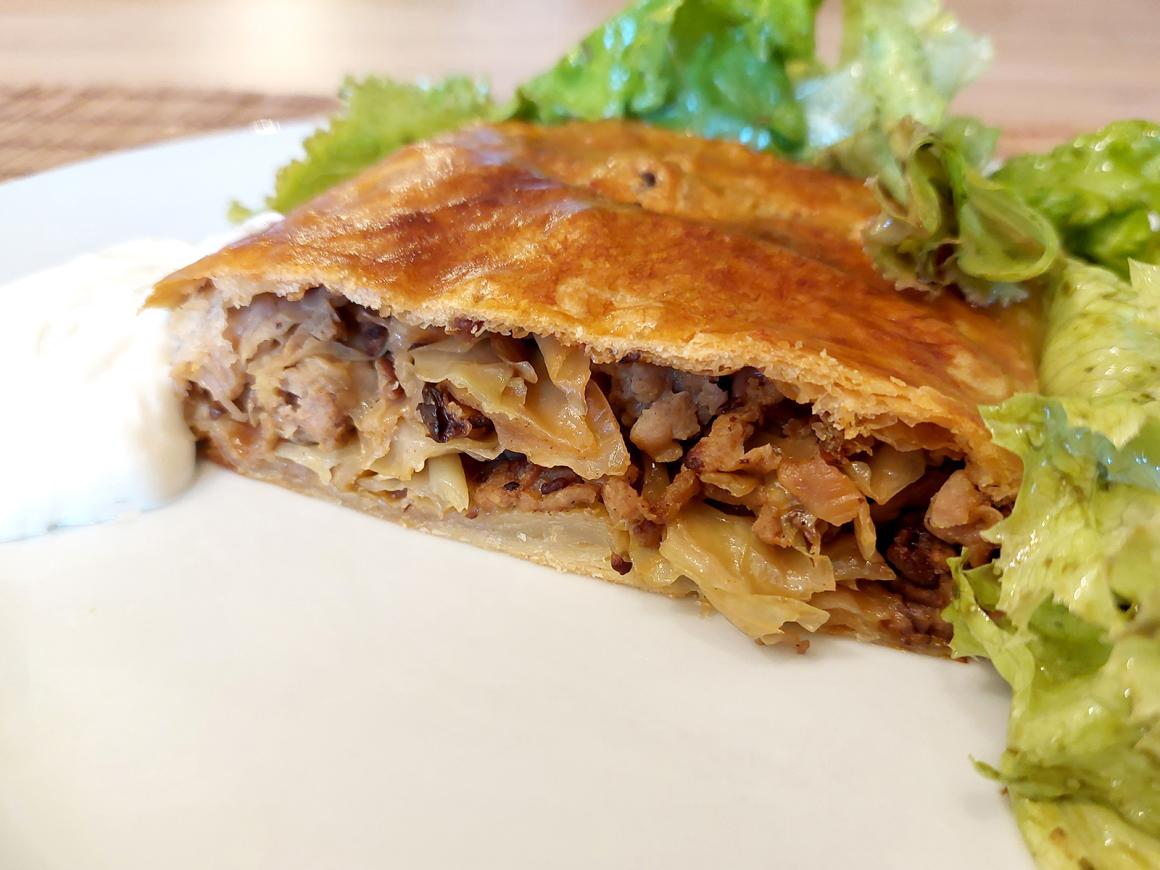 Herbstlicher Strudel mit Hack und Kabis