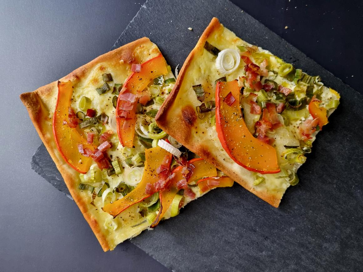 Herbstlicher Kürbisflammkuchen