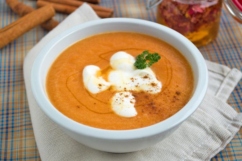 Süsse Frühlingssuppe mit Rüebli