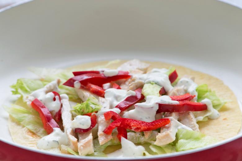 Erfrischende Tortillas mit Pouletstreifen