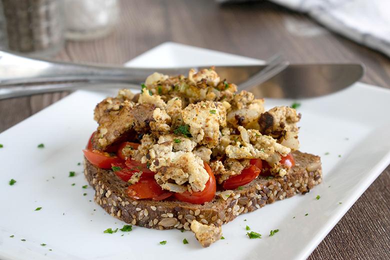 Rührtofu-Brote