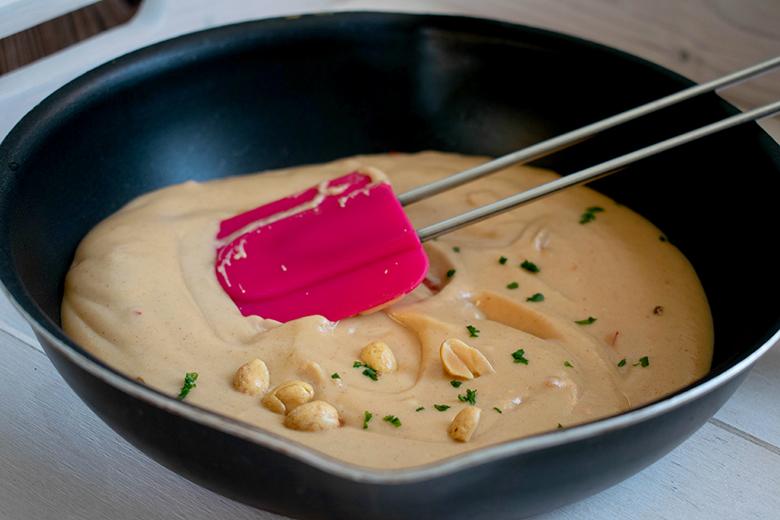 Thailändische Erdnusssauce
